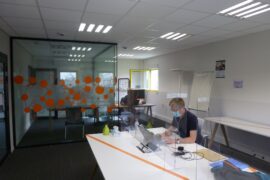 Un travailleur dans un espace de co-working