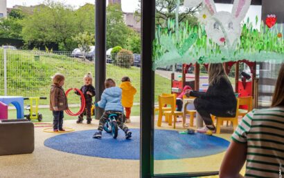 Enfant dans une crèche
